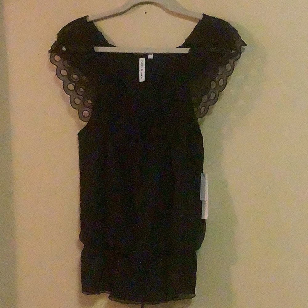Navy top